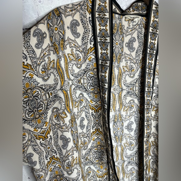 Large Max Studio short sleeve printed cardigan - Picture 2 of 6